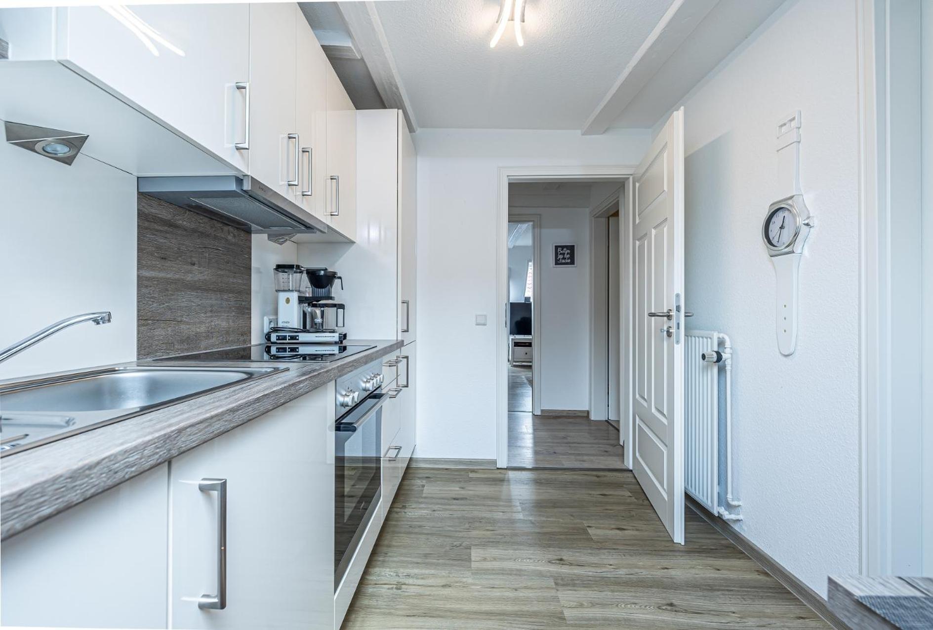 Apartment Fewo1846 - Im Sonnenhof - Komfortable 2-zimmer-wohnung Im Stadtzentrum